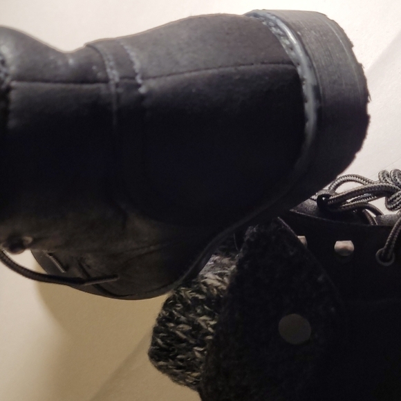 Cliffs by White Mountain 👢 Boots - Picture 4 of 12